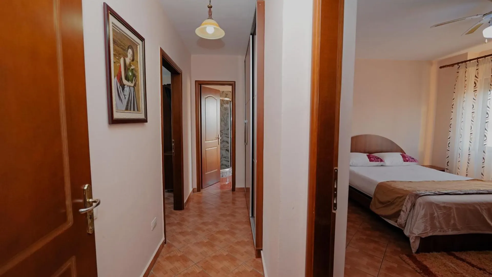 Urban Bliss Apartment Shkoder